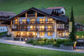 Гостиница Hotel Alpenfrieden  Рио-Банко